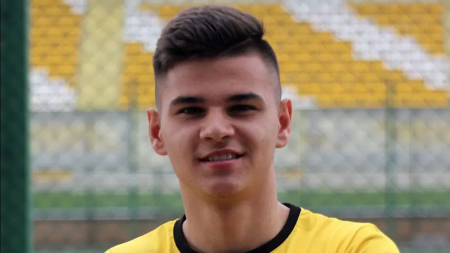 16-годишен българин подписа с италианския гранд Интер