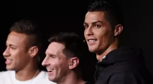 Арда Туран: Само близки на Роналдо и съотборниците му казват, че е по-добър от Меси