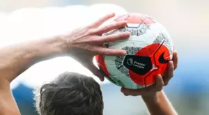 Висшата лига се готви за завръщане без публика, но с до 500 души на стадиона