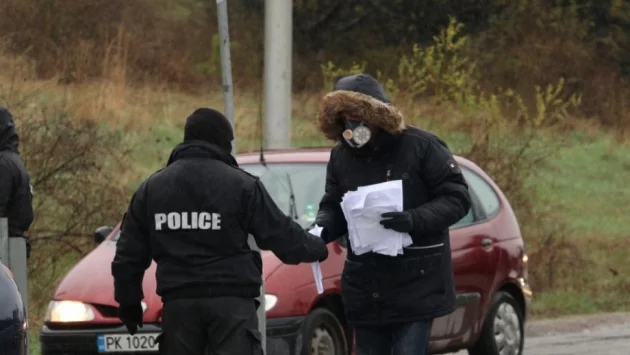 МВР и коронавирусът - Фейсбук на помощ на полицаите и данни колко са хванати да лъжат по КПП-та