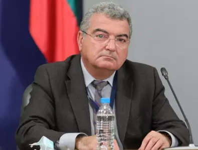 Ръководителят на РЗИ София не призна, че държавата с поведението си помогна за пика на коронавируса