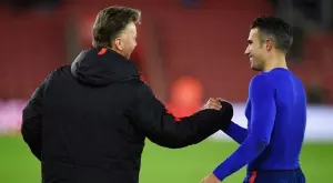 Ван Перси разказва по какъв "безскрупулен начин" Ван Гаал му е казал, че не е нужен на Юнайтед