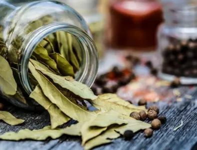 Чай от дафинов лист и канела - вашето лекарство срещу натрупаните мазнини 