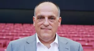 Шефът на Ла Лига за Франция: Във фабриките е по-опасно, отколкото на мач