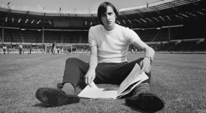 Сладко отмъщение: Как Йохан Кройф премина във Фейенорд?