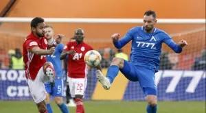 {{ otherArticle[0].article.title }}