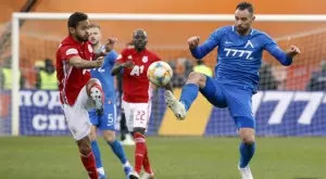 {{ otherArticle[0].article.title }}