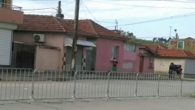 Коронавирусът и ромите - кои са опасностите и най-големите проблеми в България