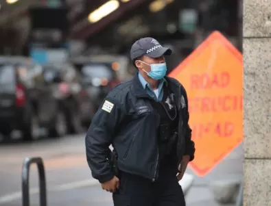 В САЩ: Застреляха охранител, защото искал клиентка да си сложи маска заради коронавируса