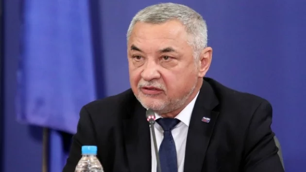 Валери Симеонов към концесионерите на плажове: Различните мнения няма да имат смисъл, като приемем закон