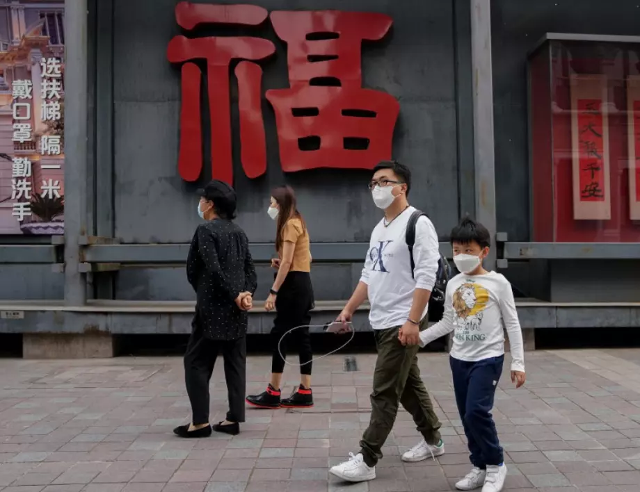 Коронавирусът удари китайската икономика - рекордно нисък растеж за нея