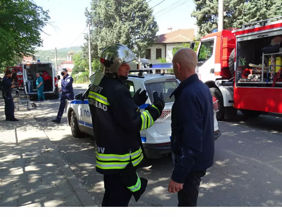 Батерия на тротинетка причини пожар в сграда в София