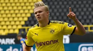 {{ otherArticle[0].article.title }}