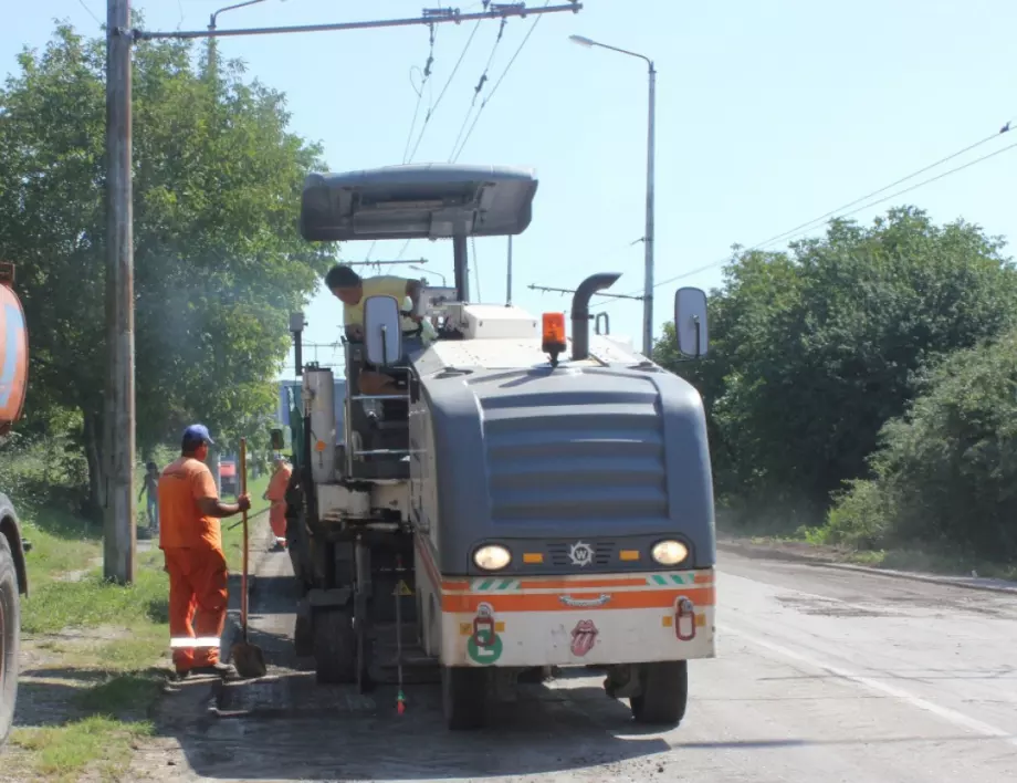 Текущите ремонти на уличната настилка в Плевен продължават по график 