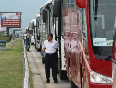 Автобуси и камиони ще блокират страната заради неадекватни политики