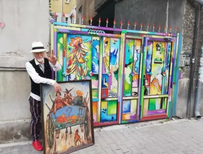 Художникът Иван Яхнаджиев украси столицата със своя творба