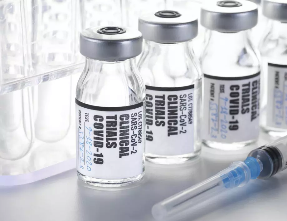 В края на декември Франция започва ваксиниране срещу коронавирус