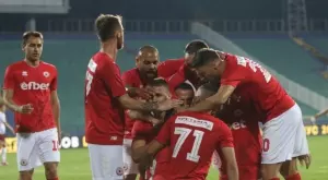 {{ otherArticle[0].article.title }}