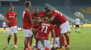 ЦСКА 1948 се похвали с нова емблема и екипи за Първа лига