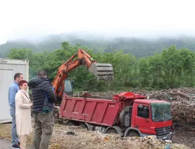 Рекултивират старото депо за битови отпадъци в село Гложене
