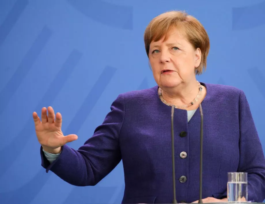 Меркел няма да се откаже от "Северен поток-2"