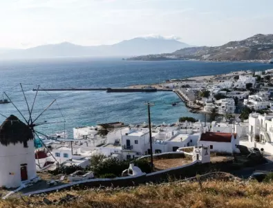 13 гръцки острова влязоха в тъмночервената зона