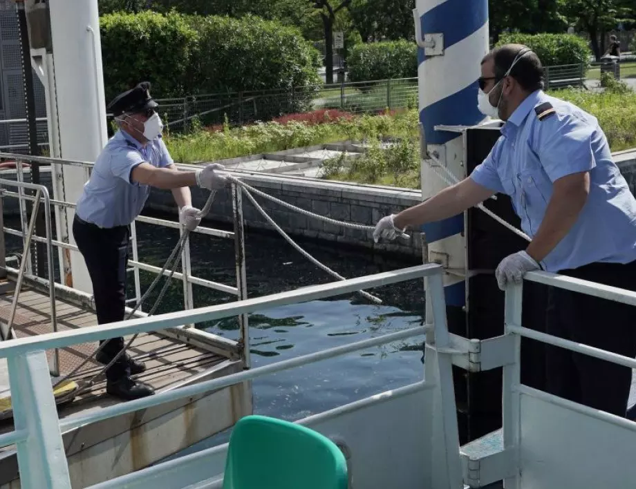 Зачестяват атаките срещу полицаи, контролиращи носенето на маски в Италия