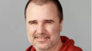 {{ otherArticle[0].article.title }}