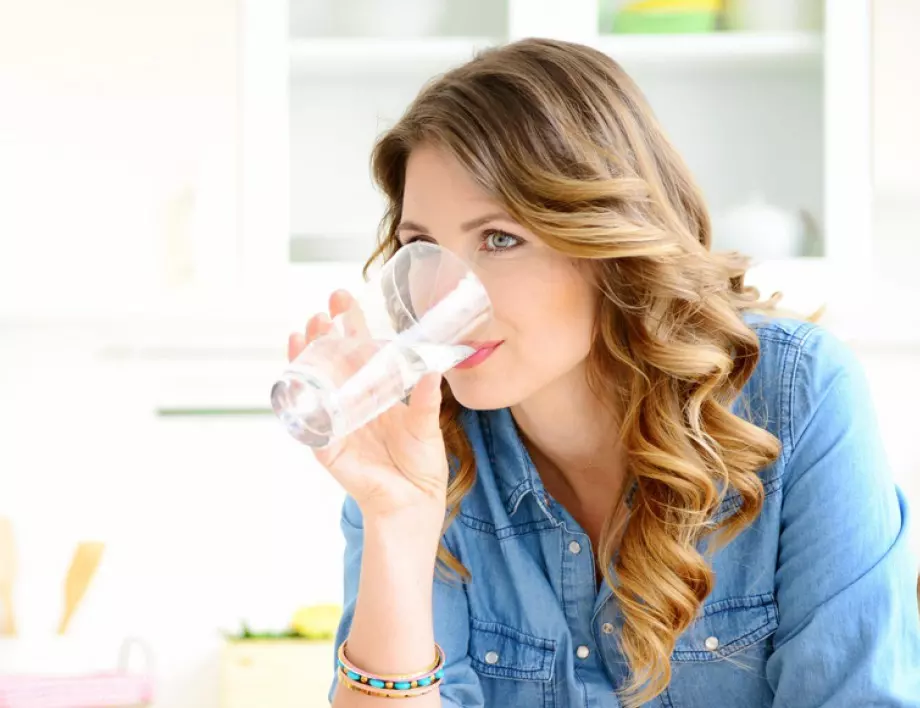 Какво ще се случи с тялото ви, ако всеки ден пиете вода на празен стомах