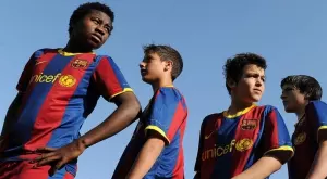 Изненадващ лидер сред най-печелившите футболни академии, Барса извън топ 10