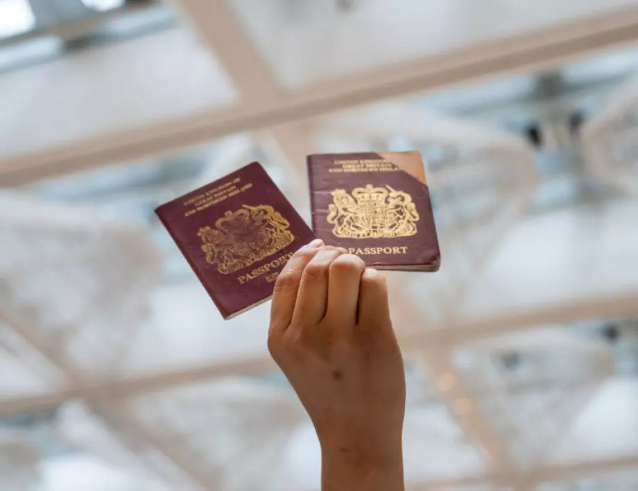 Китай няма да признава британските паспорти на граждани на Хонконг 