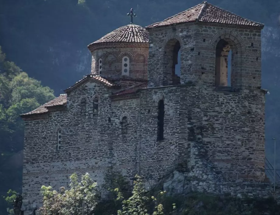 Удължават работното време на Асеновата крепост заради намалелия туристически поток