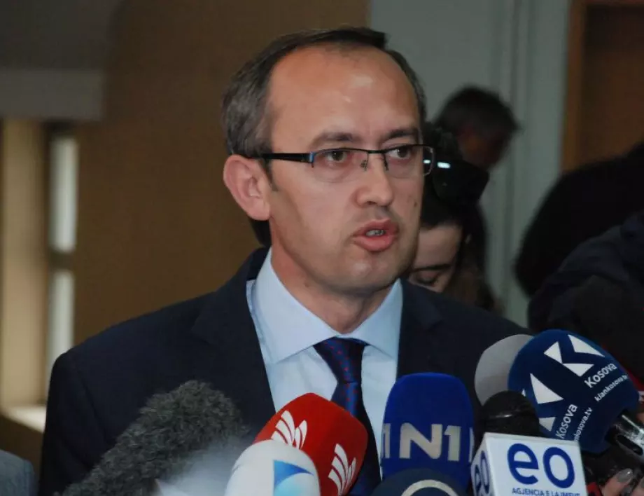 Премиерът на Косово Авдулах Хоти е на посещение в Тирана 