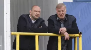 {{ otherArticle[0].article.title }}