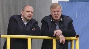 Спор със Станимир Стоилов довел до оставката на Тити Папазов?