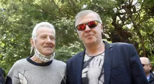 {{ otherArticle[0].article.title }}