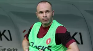 Данъчните в Япония погнаха Андрес Иниеста, но той реши проблема със 7-цифрена сума