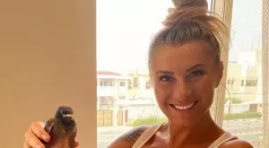 Бивш модел на "Плейбой" и съпруга на бивш треньор на Литекс си купи румънски клуб