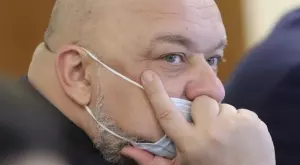 Кралев отправи остри думи към Кузманов и поздрави Радостин Василев