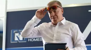 {{ otherArticle[0].article.title }}