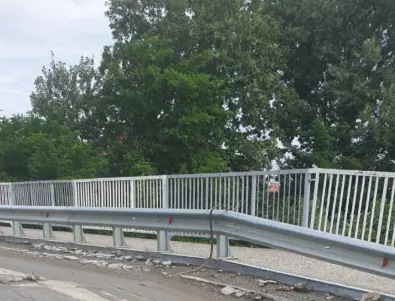 Строят изцяло нов мост над р. Марица на пътя Първомай - Градина