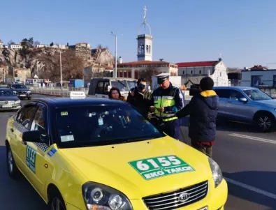 Таксиметрови шофьори в Пловдив останаха без книжки заради неплатени глоби
