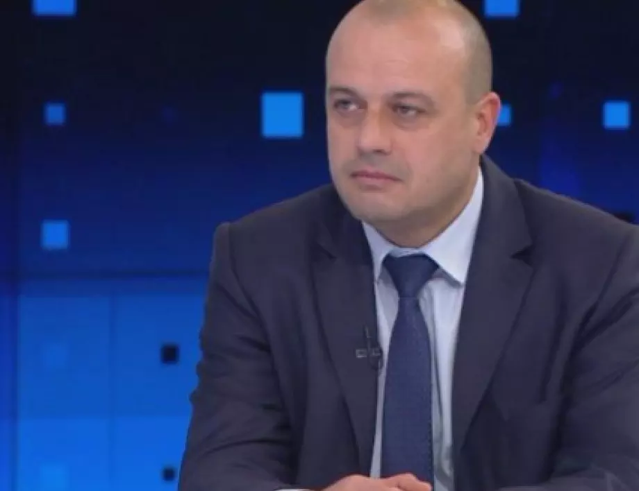 Христо Проданов: Днес Пеевски и Борисов се опитаха да свикат пленум на БСП, но не събраха кворум