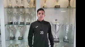 {{ otherArticle[0].article.title }}