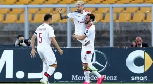 Милан стъпи накриво, но остава на върха и непобеден в Серия А