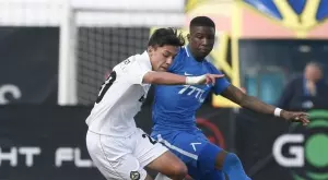 {{ otherArticle[0].article.title }}