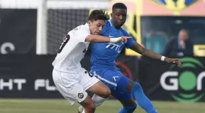 {{ otherArticle[0].article.title }}