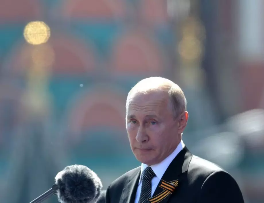Путин подписа закон, с който има право на още два президентски мандата 