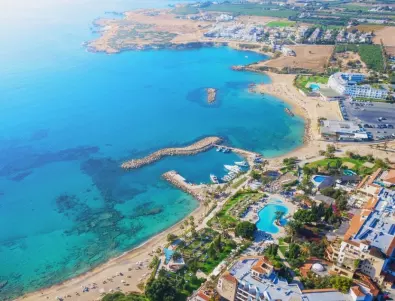 Температурен рекорд в Кипър, жегите отлагат началото на учебната година