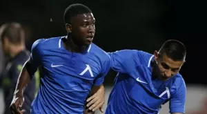 {{ otherArticle[0].article.title }}